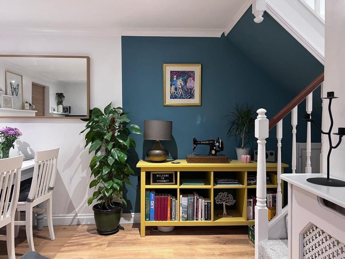 Cosy Georgian Cottage - Parking - Central Frome Luaran gambar