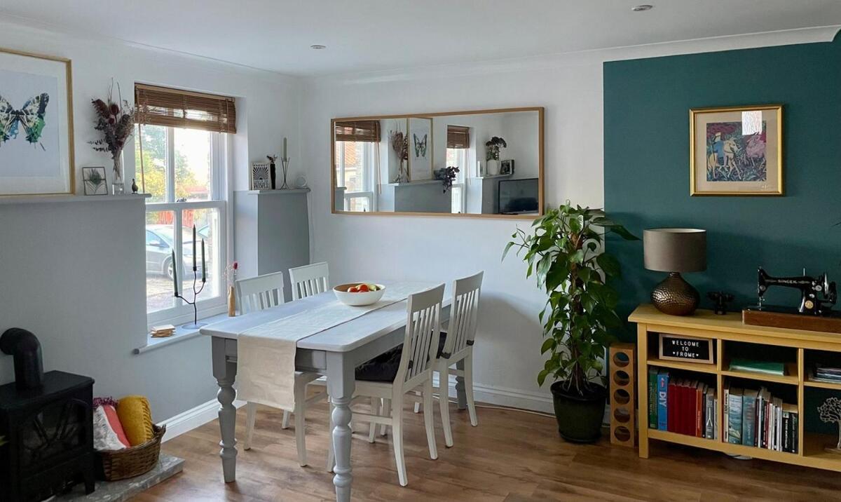 Cosy Georgian Cottage - Parking - Central Frome Luaran gambar